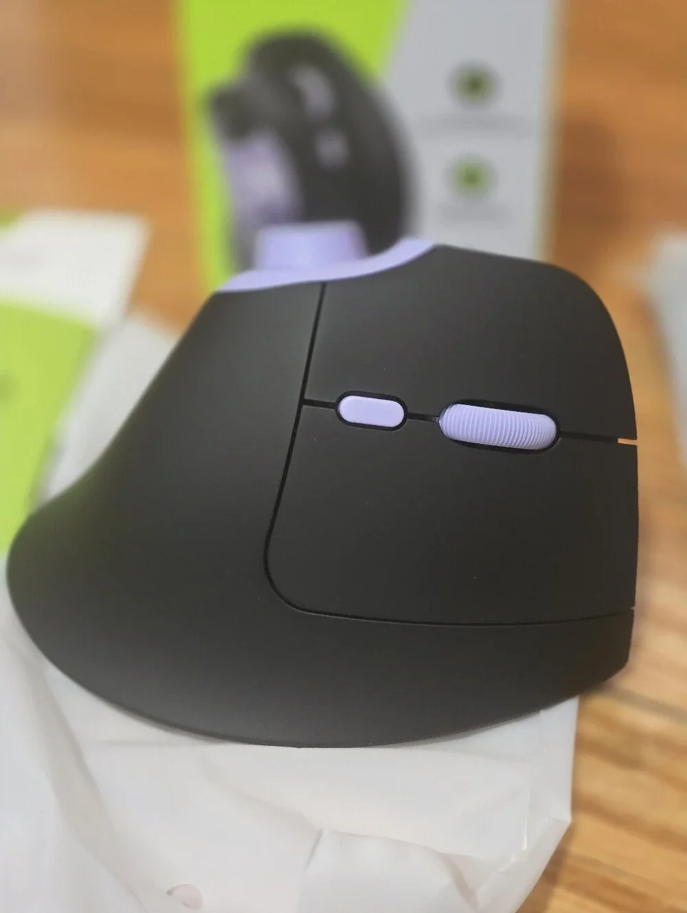 seenda MOU-302 Wireless Bluetooth Ergonomic Vertical Mouse with Volume Knob